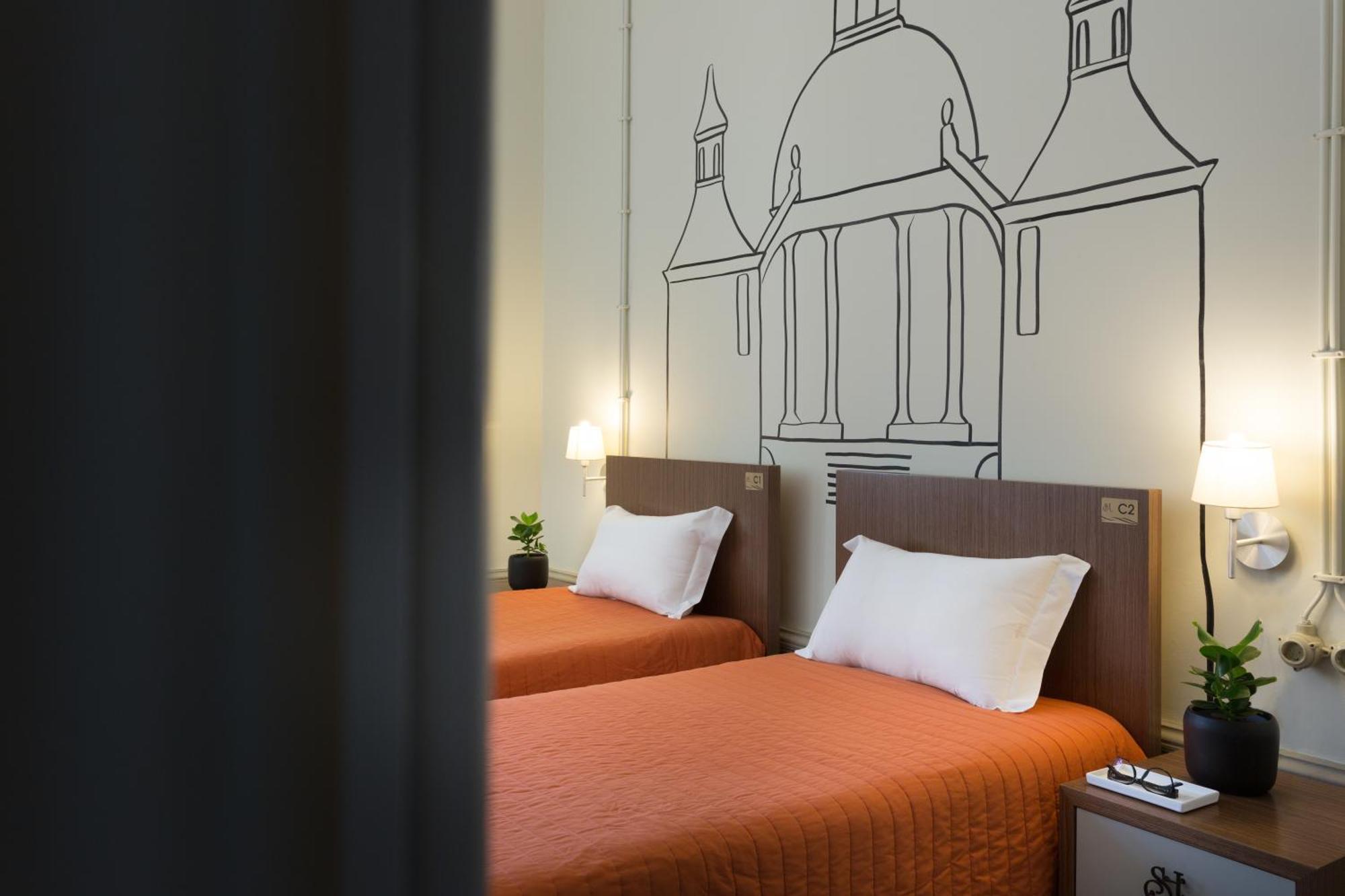 Serenata Hotel & Hostel Коимбра Экстерьер фото